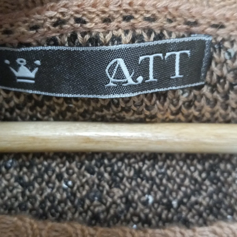 ATT sweater - Picture 3 of 3